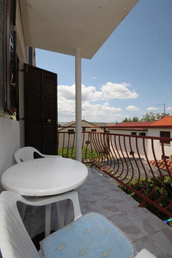 Apartments With A Parking Space Starigrad, Paklenica - 6431 Екстер'єр фото