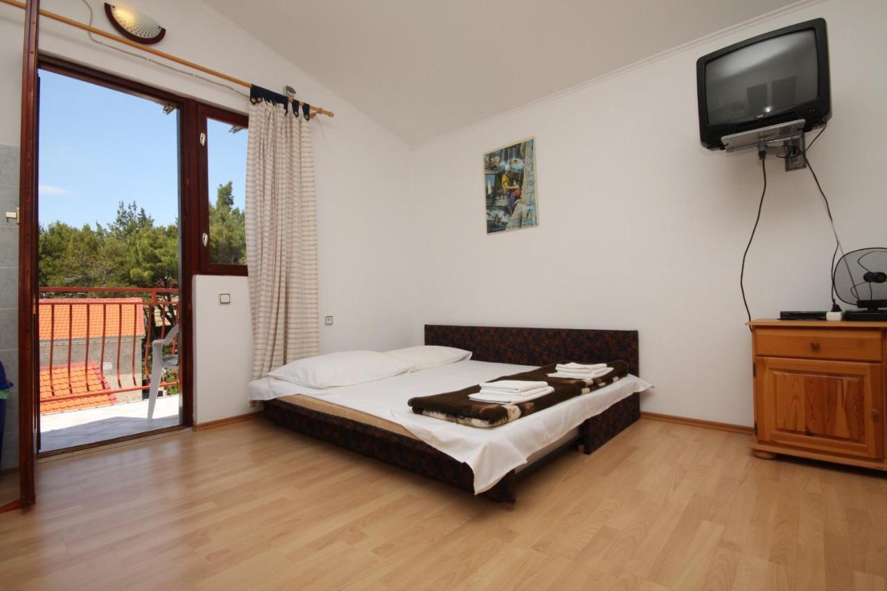 Apartments With A Parking Space Starigrad, Paklenica - 6431 Екстер'єр фото